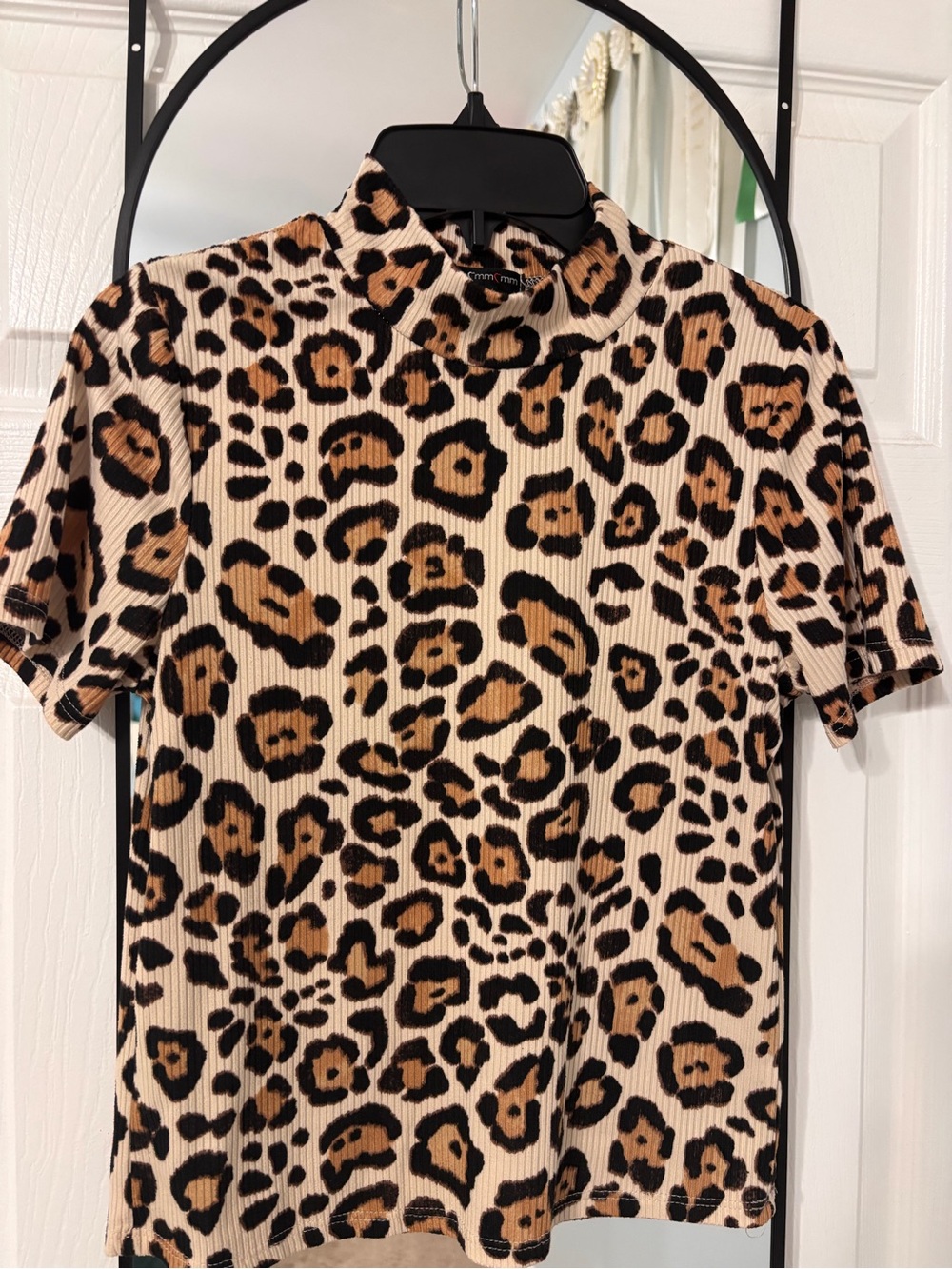 Leopard Print Mock Neck Short Sleeve Women’s Shirt - Beige/Tan